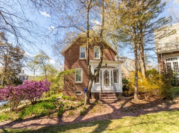54 Southbourne Rd, Boston, Massachusetts, 4 Bedrooms Bedrooms, 7 Rooms Rooms,2 BathroomsBathrooms,Residential,For Sale,Southbourne Rd,73509691