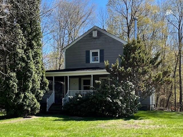 41 Main St, Hubbardston, Massachusetts, 2 Bedrooms Bedrooms, 5 Rooms Rooms,1.5 BathroomsBathrooms,Residential,For Sale,Main St,73508599