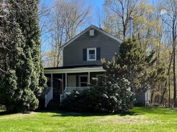 41 Main St, Hubbardston, Massachusetts, 2 Bedrooms Bedrooms, 5 Rooms Rooms,1.5 BathroomsBathrooms,Residential,For Sale,Main St,73508599