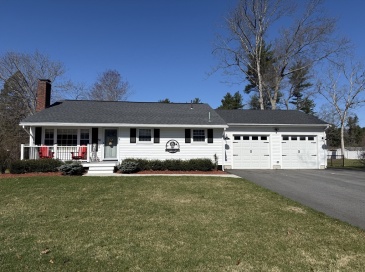 56 Titicut Road, Raynham, Massachusetts, 3 Bedrooms Bedrooms, 6 Rooms Rooms,1.5 BathroomsBathrooms,Residential,For Sale,Titicut Road,73500912
