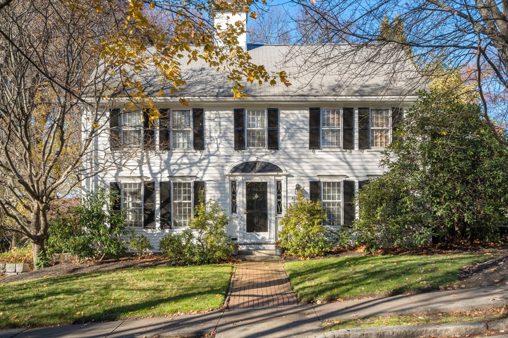 401 Clinton Road, Brookline, Massachusetts, 5 Bedrooms Bedrooms, 9 Rooms Rooms,3.5 BathroomsBathrooms,Residential,For Sale,Clinton Road,73484516