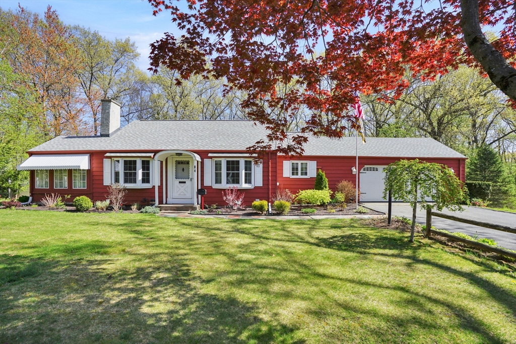 84 Spencer St, Agawam, Massachusetts, 2 Bedrooms Bedrooms, 5 Rooms Rooms,2 BathroomsBathrooms,Residential,For Sale,Spencer St,73515849
