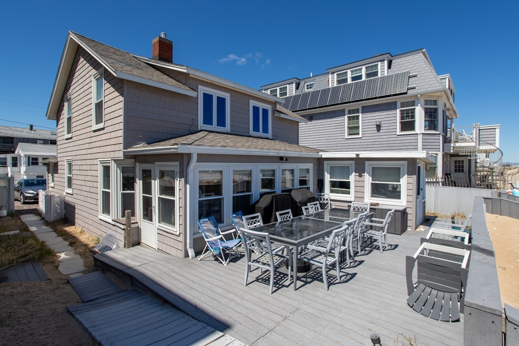 29 Commonwealth Avenue, Salisbury, Massachusetts, 6 Bedrooms Bedrooms, 13 Rooms Rooms,2.5 BathroomsBathrooms,Residential,For Sale,Commonwealth Avenue,73511677