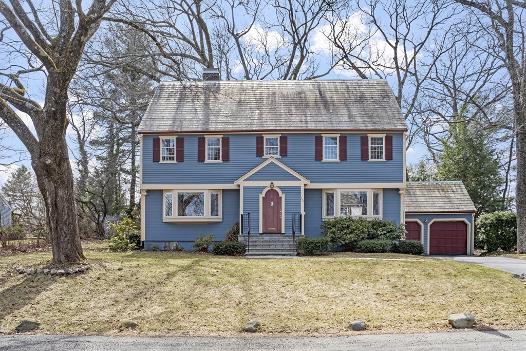 232 Rutledge Rd, Belmont, Massachusetts, 4 Bedrooms Bedrooms, 8 Rooms Rooms,2.5 BathroomsBathrooms,Residential,For Sale,Rutledge Rd,73498138