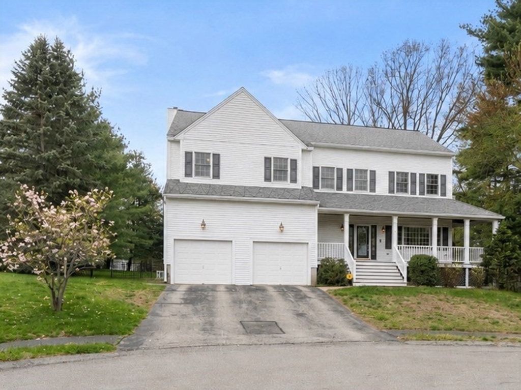 5 Dublin Cir, Burlington, Massachusetts, 4 Bedrooms Bedrooms, 12 Rooms Rooms,2.5 BathroomsBathrooms,Residential,For Sale,Dublin Cir,73517557