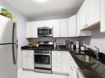 77 Pond Ave, Brookline, Massachusetts, 1 Bedroom Bedrooms, 3 Rooms Rooms,1 BathroomBathrooms,Residential Lease,For Rent,Pond Ave,73521934 77 Pond Ave, Brookline, Massachusetts, 1 Bedroom Bedrooms, 3 Rooms Rooms,1 BathroomBathrooms,Residential Lease,For Rent,Pond Ave,73521934