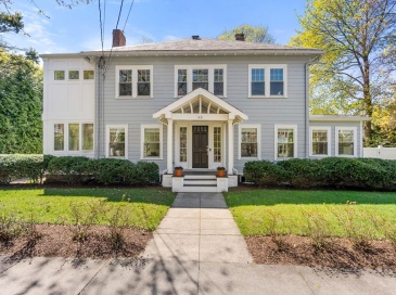 63 Cedar St, Newton, Massachusetts, 4 Bedrooms Bedrooms, 10 Rooms Rooms,3.5 BathroomsBathrooms,Residential,For Sale,Cedar St,73509118
