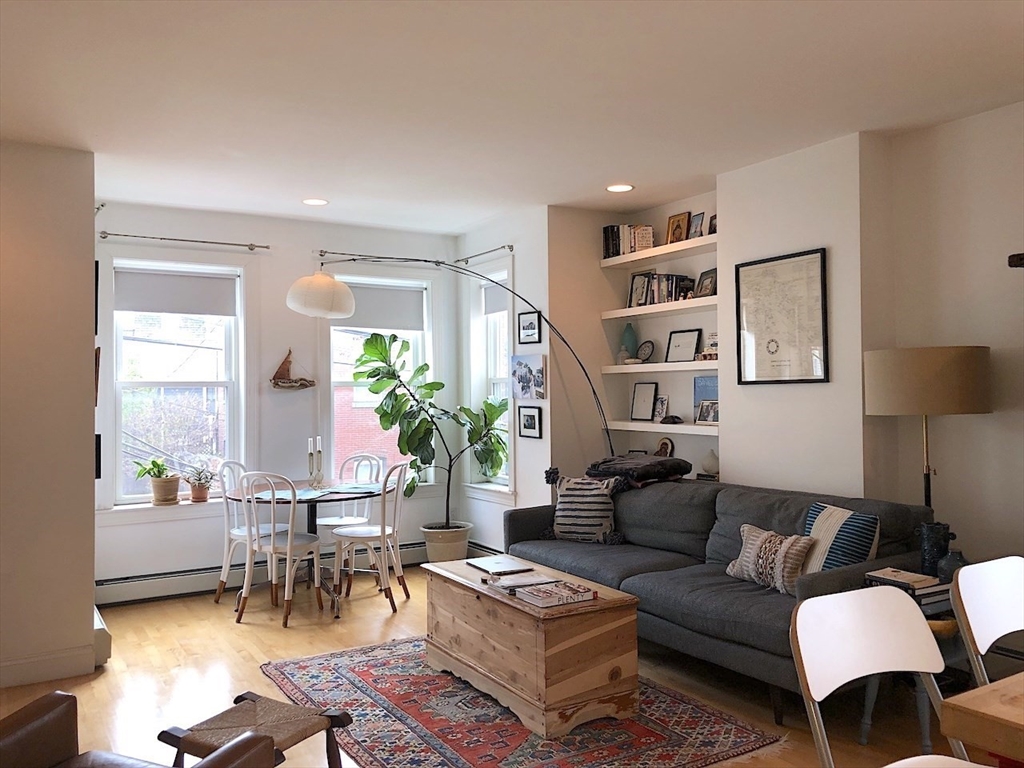 105 Gore St., Cambridge, Massachusetts, 1 Bedroom Bedrooms, 3 Rooms Rooms,1 BathroomBathrooms,Residential Lease,For Rent,Gore St.,73523390