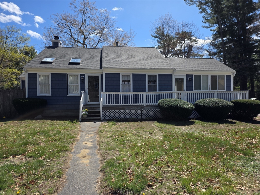 66 Wampatuck St, Pembroke, Massachusetts, 3 Bedrooms Bedrooms, 5 Rooms Rooms,1 BathroomBathrooms,Residential,For Sale,Wampatuck St,73506721