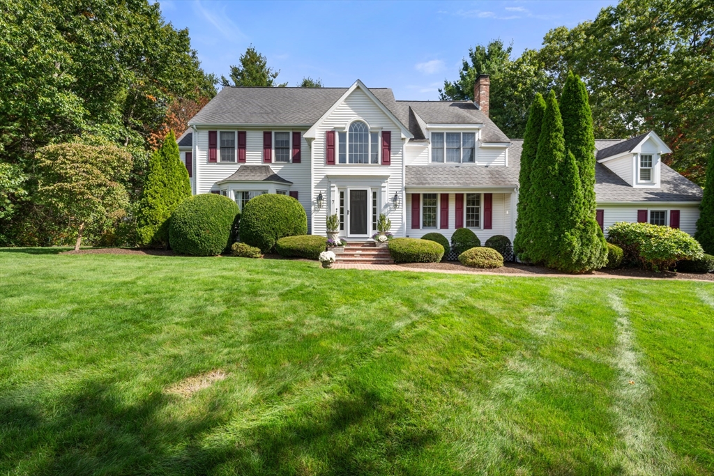 7 Huckleberry Road, Hopkinton, Massachusetts, 4 Bedrooms Bedrooms, 10 Rooms Rooms,2.5 BathroomsBathrooms,Residential,For Sale,Huckleberry Road,73503872