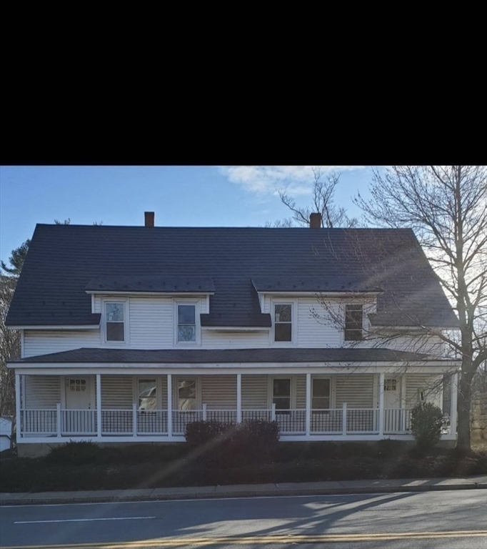44 South Main Street, Middleton, Massachusetts, 4 Bedrooms Bedrooms, 9 Rooms Rooms,2 BathroomsBathrooms,Residential Lease,For Rent,South Main Street,73536329