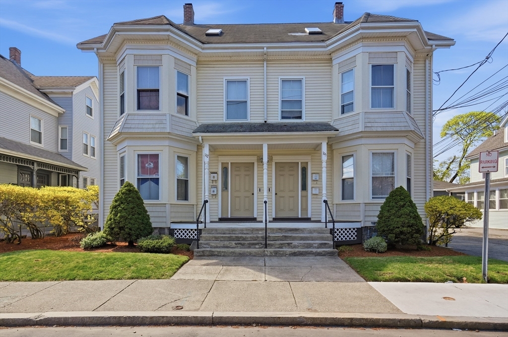 115-117 Chestnut Street, Waltham, Massachusetts, 9 Bedrooms Bedrooms, 23 Rooms Rooms,5 BathroomsBathrooms,Residential Income,For Sale,Chestnut Street,73508394
