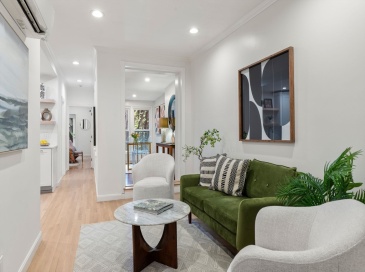9 Hancock St, Boston, Massachusetts, 2 Bedrooms Bedrooms, 4 Rooms Rooms,1 BathroomBathrooms,Residential,For Sale,Hancock St,73519209
