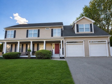 51 Jarvis Circle, Needham, Massachusetts, 5 Bedrooms Bedrooms, 11 Rooms Rooms,3.5 BathroomsBathrooms,Residential Lease,For Rent,Jarvis Circle,73518086