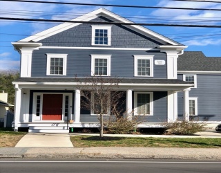 71 North St., Medfield, Massachusetts, 2 Bedrooms Bedrooms, 4 Rooms Rooms,1 BathroomBathrooms,Residential Lease,For Rent,North St.,73514427
