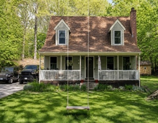 2 Forest Way, Lincoln, Rhode Island, 3 Bedrooms Bedrooms, 6 Rooms Rooms,1.5 BathroomsBathrooms,Residential,For Sale,Forest Way,73521799