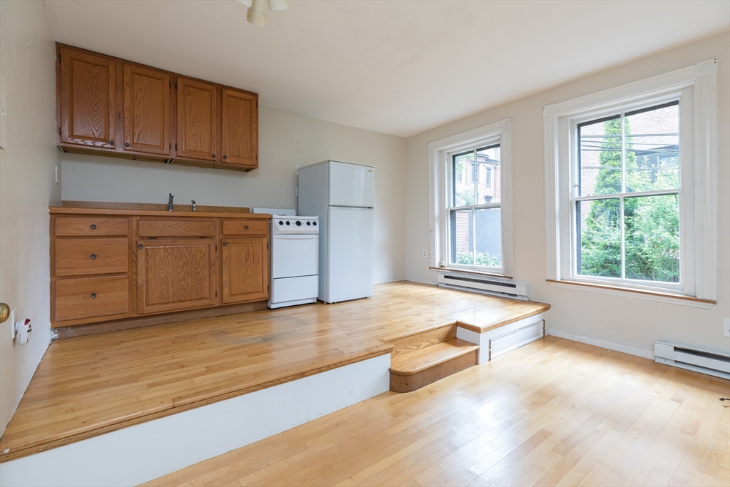 75 Chandler Street, Boston, Massachusetts, 3 Rooms Rooms,1 BathroomBathrooms,Residential Lease,For Rent,Chandler Street,73526521