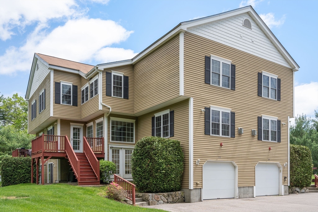 28 Patriots Blvd, Hopkinton, Massachusetts, 2 Bedrooms Bedrooms, 8 Rooms Rooms,2.5 BathroomsBathrooms,Residential,For Sale,Patriots Blvd,73475579