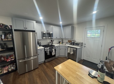 12 Hunting St, Cambridge, Massachusetts, 2 Bedrooms Bedrooms, 4 Rooms Rooms,1 BathroomBathrooms,Residential Lease,For Rent,Hunting St,73532700