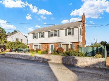 19 Swan Ave, Boston, Massachusetts, 3 Bedrooms Bedrooms, 5 Rooms Rooms,1.5 BathroomsBathrooms,Residential Lease,For Rent,Swan Ave,73516186