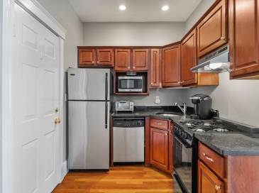 177 W 6th, Boston, Massachusetts, 1 Bedroom Bedrooms, 3 Rooms Rooms,1 BathroomBathrooms,Residential Lease,For Rent,W 6th,73523631 177 W 6th, Boston, Massachusetts, 1 Bedroom Bedrooms, 3 Rooms Rooms,1 BathroomBathrooms,Residential Lease,For Rent,W 6th,73523631