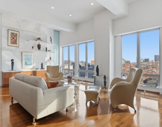 360 Newbury, Boston, Massachusetts, 4 Bedrooms Bedrooms, 9 Rooms Rooms,4 BathroomsBathrooms,Residential Lease,For Rent,Newbury,73536110