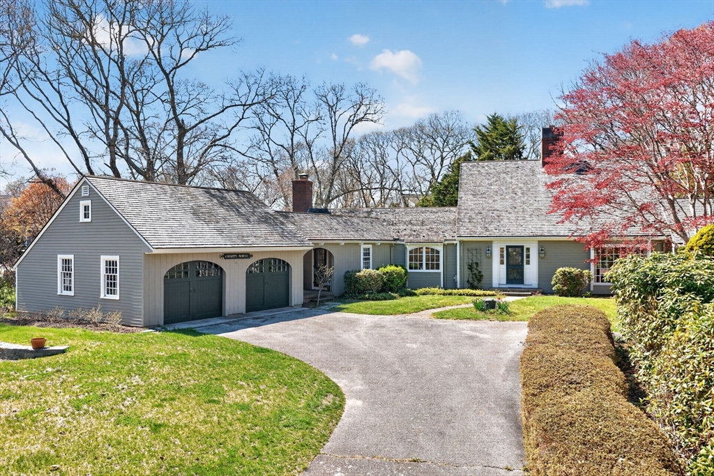 23 Antioch Road, Falmouth, Massachusetts, 4 Bedrooms Bedrooms, 9 Rooms Rooms,2.5 BathroomsBathrooms,Residential,For Sale,Antioch Road,73536116