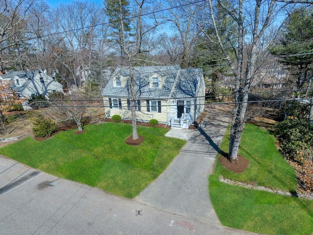 26 Great Republic Ave, Weymouth, Massachusetts, 4 Bedrooms Bedrooms, 7 Rooms Rooms,2 BathroomsBathrooms,Residential Lease,For Rent,Great Republic Ave,73536112