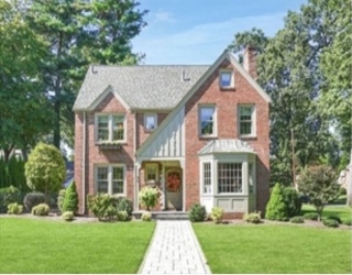 70 Dover St, Longmeadow, Massachusetts, 5 Bedrooms Bedrooms, 10 Rooms Rooms,3.5 BathroomsBathrooms,Residential,For Sale,Dover St,73536120