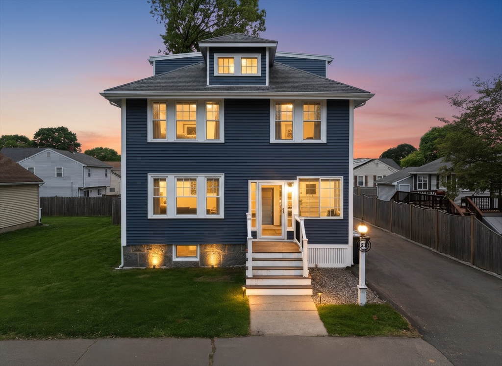 11 Conrad St, Quincy, Massachusetts, 5 Bedrooms Bedrooms, 12 Rooms Rooms,2.5 BathroomsBathrooms,Residential Income,For Sale,Conrad St,73536087