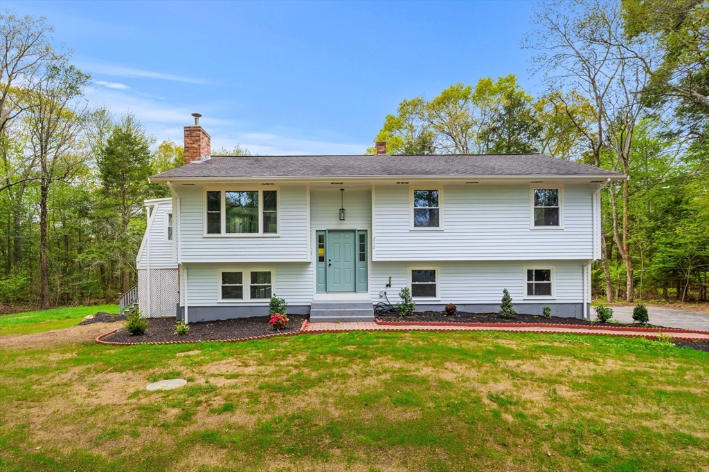 217 Dean St, Norton, Massachusetts, 3 Bedrooms Bedrooms, 9 Rooms Rooms,2 BathroomsBathrooms,Residential,For Sale,Dean St,73519956