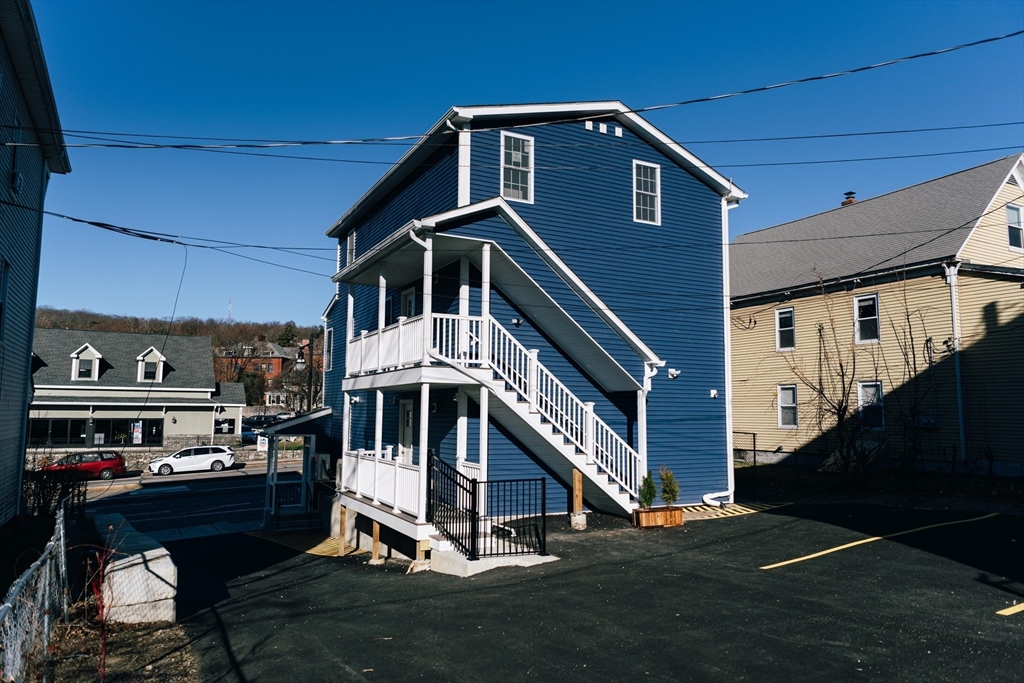361 Shrewsbury St, Worcester, Massachusetts, 6 Bedrooms Bedrooms, 12 Rooms Rooms,6 BathroomsBathrooms,Residential Income,For Sale,Shrewsbury St,73536145