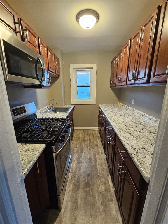 762 Globe Street, Fall River, Massachusetts, 3 Bedrooms Bedrooms, 5 Rooms Rooms,1 BathroomBathrooms,Residential Lease,For Rent,Globe Street,73536203