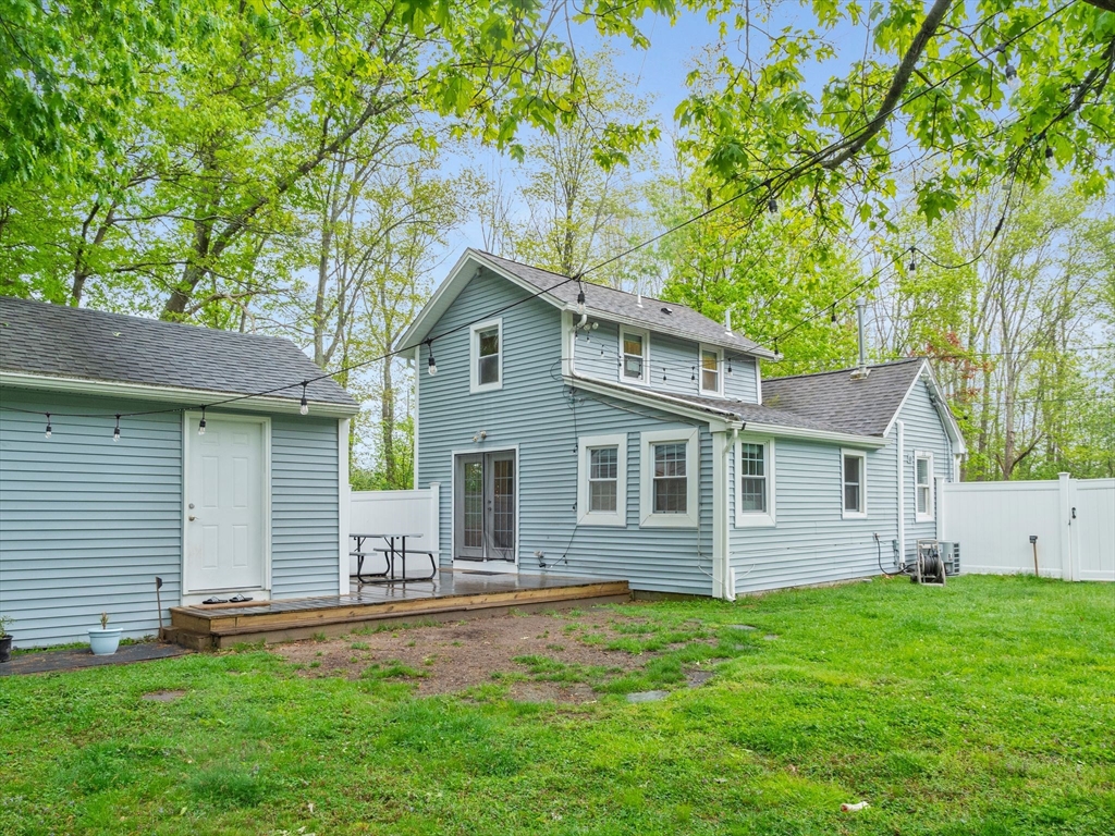 36 Brackett Rd, Ashland, Massachusetts, 3 Bedrooms Bedrooms, 6 Rooms Rooms,2 BathroomsBathrooms,Residential Lease,For Rent,Brackett Rd,73536208