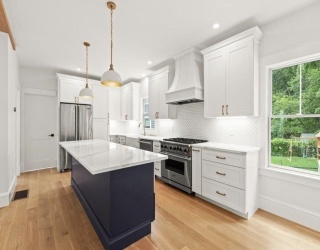 7 Hancock, Arlington, Massachusetts, 4 Bedrooms Bedrooms, 9 Rooms Rooms,3.5 BathroomsBathrooms,Residential Lease,For Rent,Hancock,73536151