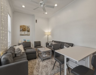 573 Somerville Avenue, Somerville, Massachusetts, 4 Bedrooms Bedrooms, 9 Rooms Rooms,2 BathroomsBathrooms,Residential Lease,For Rent,Somerville Avenue,73536232