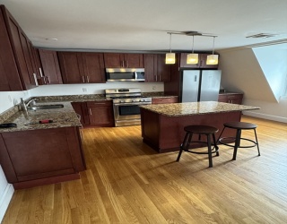 1798 Beacon, Brookline, Massachusetts, 3 Bedrooms Bedrooms, 4 Rooms Rooms,2 BathroomsBathrooms,Residential Lease,For Rent,Beacon,73536249