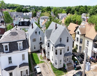 32 1/2 Nichols, Haverhill, Massachusetts, 12 Bedrooms Bedrooms, 27 Rooms Rooms,5 BathroomsBathrooms,Residential Income,For Sale,Nichols,73526079
