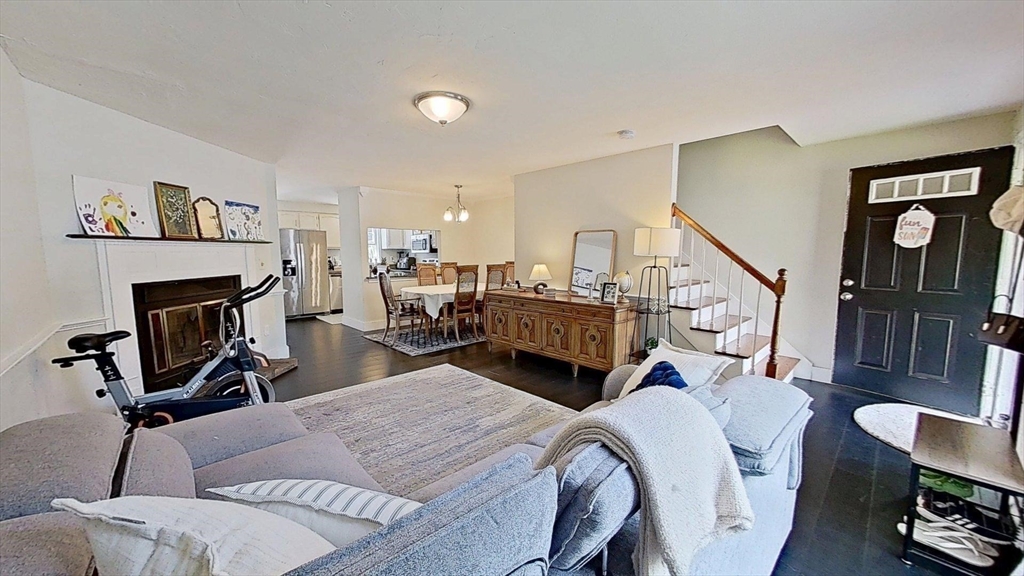 248 Camp St, Yarmouth, Massachusetts, 2 Bedrooms Bedrooms, 5 Rooms Rooms,1.5 BathroomsBathrooms,Residential,For Sale,Camp St,73535972