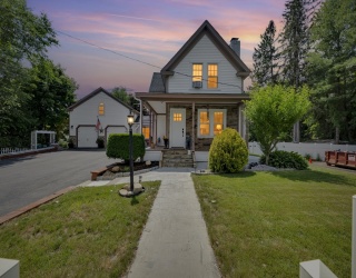304 Wanoosnoc Rd, Fitchburg, Massachusetts, 4 Bedrooms Bedrooms, 8 Rooms Rooms,2.5 BathroomsBathrooms,Residential,For Sale,Wanoosnoc Rd,73536339