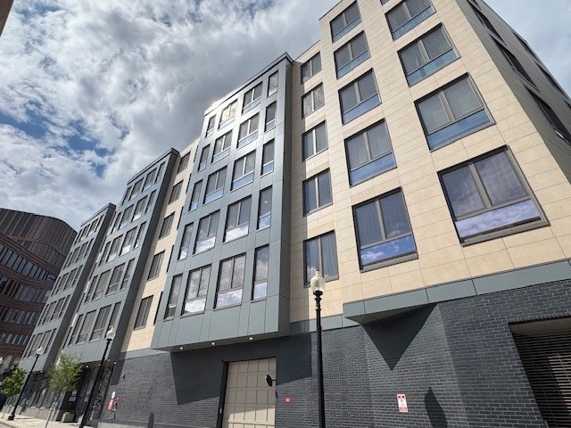 10 Taber Street, Boston, Massachusetts, 1 Bedroom Bedrooms, 3 Rooms Rooms,1 BathroomBathrooms,Residential Lease,For Rent,Taber Street,73536341