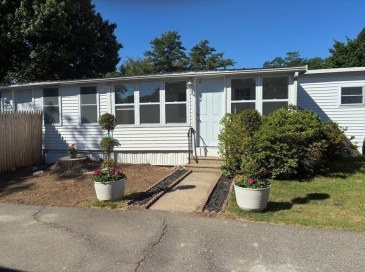 261 Newbury, Peabody, Massachusetts, 3 Bedrooms Bedrooms, 5 Rooms Rooms,1 BathroomBathrooms,Residential,For Sale,Newbury,73536122 261 Newbury, Peabody, Massachusetts, 3 Bedrooms Bedrooms, 5 Rooms Rooms,1 BathroomBathrooms,Residential,For Sale,Newbury,73536122