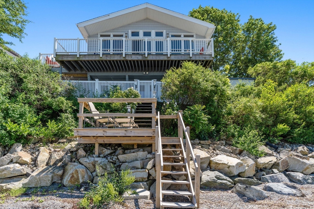 78 Clifton Ave., Hull, Massachusetts, 3 Bedrooms Bedrooms, 7 Rooms Rooms,2 BathroomsBathrooms,Residential,For Sale,Clifton Ave.,73536175