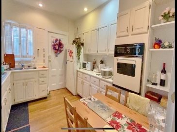 83 Putnam Ave, Cambridge, Massachusetts, 3 Bedrooms Bedrooms, 5 Rooms Rooms,1 BathroomBathrooms,Residential Lease,For Rent,Putnam Ave,73536376 83 Putnam Ave, Cambridge, Massachusetts, 3 Bedrooms Bedrooms, 5 Rooms Rooms,1 BathroomBathrooms,Residential Lease,For Rent,Putnam Ave,73536376