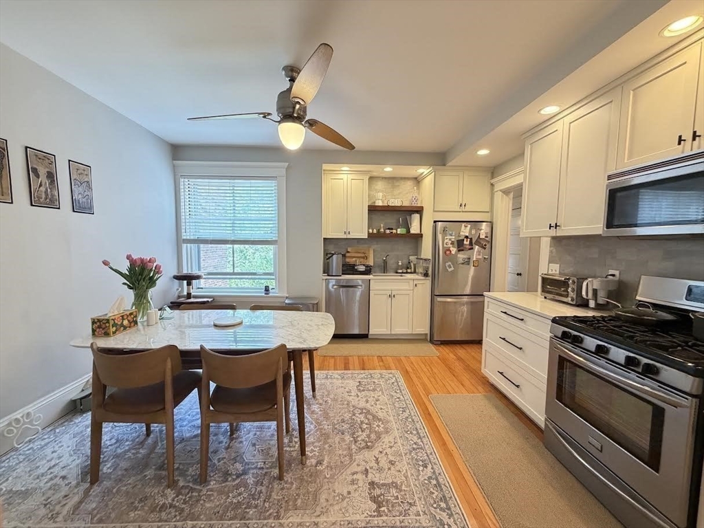 3 Dana Street, Cambridge, Massachusetts, 2 Bedrooms Bedrooms, 7 Rooms Rooms,2 BathroomsBathrooms,Residential Lease,For Rent,Dana Street,73536154