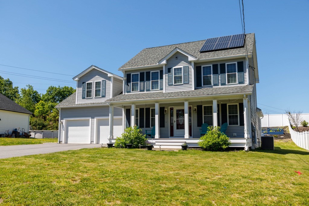 145 Malburn Street, Leominster, Massachusetts, 4 Bedrooms Bedrooms, 9 Rooms Rooms,3 BathroomsBathrooms,Residential,For Sale,Malburn Street,73530054