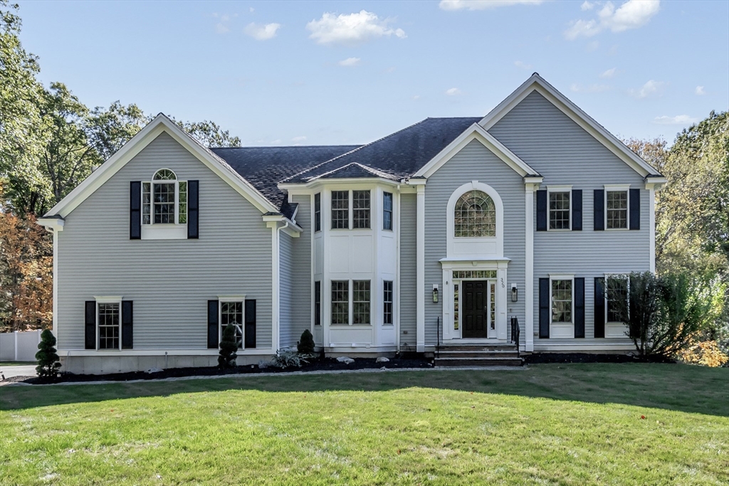 320 High Plain Road, Andover, Massachusetts, 5 Bedrooms Bedrooms, 12 Rooms Rooms,3.5 BathroomsBathrooms,Residential,For Sale,High Plain Road,73532917
