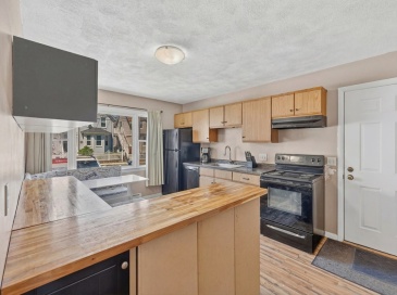 157 Maplewood Ave, Gloucester, Massachusetts, 2 Bedrooms Bedrooms, 4 Rooms Rooms,1 BathroomBathrooms,Residential,For Sale,Maplewood Ave,73536134 157 Maplewood Ave, Gloucester, Massachusetts, 2 Bedrooms Bedrooms, 4 Rooms Rooms,1 BathroomBathrooms,Residential,For Sale,Maplewood Ave,73536134