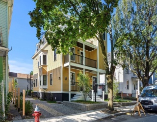 6 Pearl St, Somerville, Massachusetts, 4 Bedrooms Bedrooms, 9 Rooms Rooms,3.5 BathroomsBathrooms,Residential Lease,For Rent,Pearl St,73536413