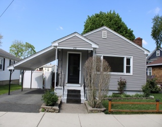 496 Winthrop St, Winthrop, Massachusetts, 3 Bedrooms Bedrooms, 6 Rooms Rooms,2 BathroomsBathrooms,Residential,For Sale,Winthrop St,73536296